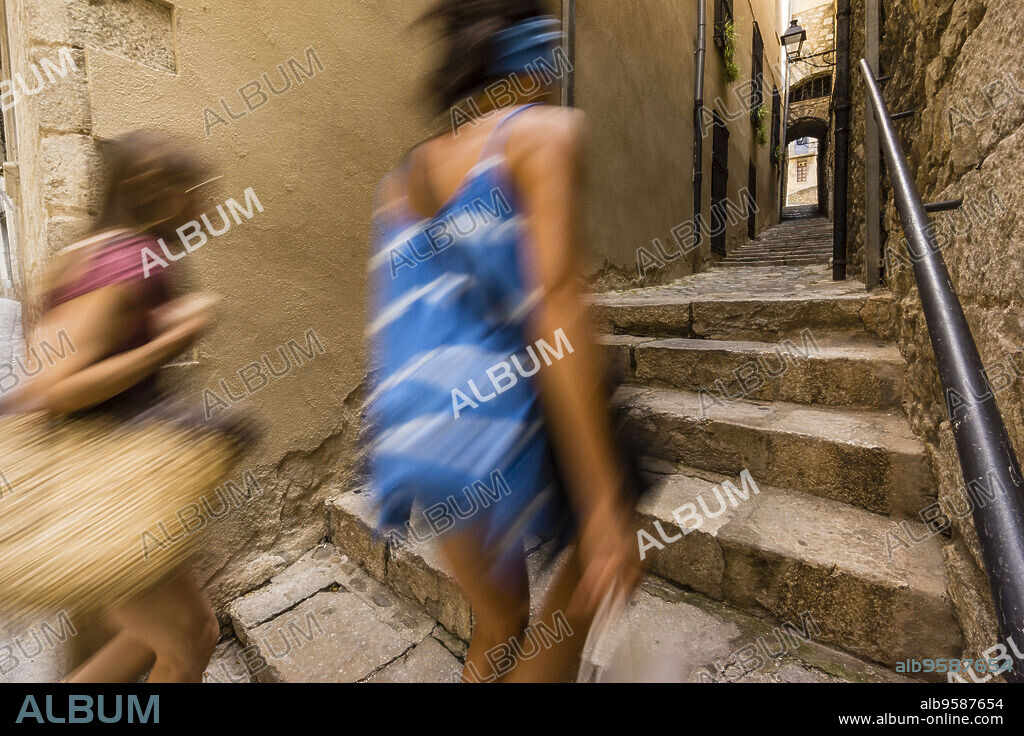 callejones del barrio judio, calle Manuel Cundaro, Girona, Catalunya, Spain.
