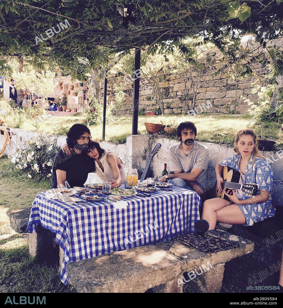 ALBERTO ROLAN, NEREA BARROS y XOSE BARATO en A ESTACION VIOLENTA, 2017, dirigida por ANXOS FAZANS. Copyright MATRIUSKA.