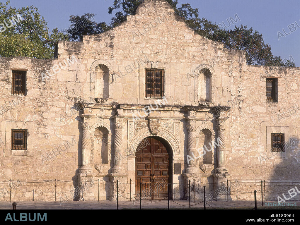 MISION FRANCISCANA DE SAN ANTONIO DE VALERO 1718-CONVERTIDA EN FUERTE EL ALAMO EN 1793.