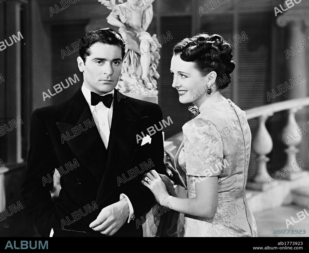 FRANCIS LEDERER y MARY ASTOR en MEDIANOCHE, 1939 (MIDNIGHT), dirigida por MITCHELL LEISEN. Copyright PARAMOUNT PICTURES.