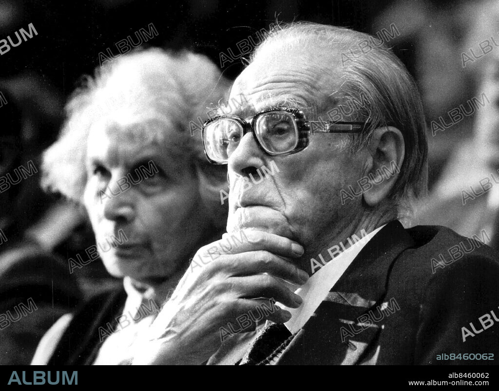 Stockholm 1984-09-15. Förre statsministern Tage Erlander med hustrun Aina vid Socialdemokraternas partikongress. Foto: Paolo Rodriguez / SvD / TT / kod 12014.