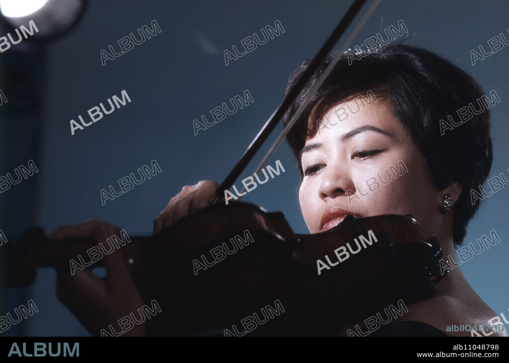 The Filipino violinist Carmencita Lozada, Germany 1966. Philippine violinist Carmencita Lozada, Germany 1966.