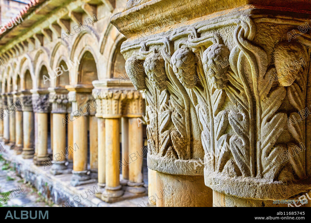 Cloister of the Santa Juliana collegiate church, Santillana del Mar, Cantabria, Spain, Europe.