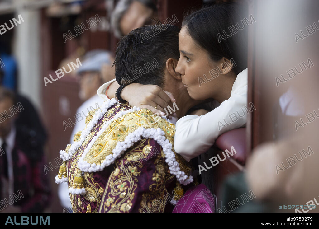 Madrid, 25/05/2023. Feria de san Isidro. Plaza de Toros de las Ventas. Roca Rey y Emilio de Justo. Foto: Ángel de Antonio. Archdc.