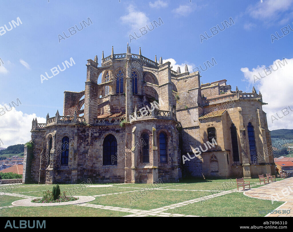 EXTERIOR- IGLESIA GOTICA- VISTA DE LA CABECERA - S XIII/XIV.