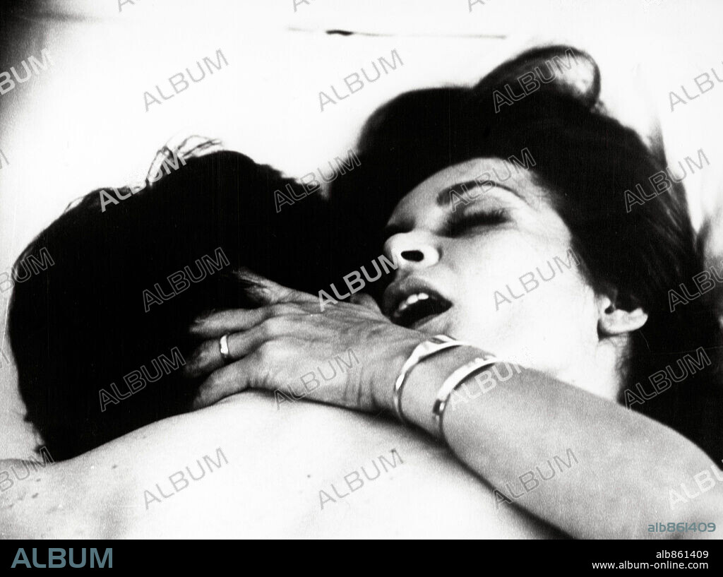 FLORINDA BOLKAN en AMOR ANONIMO [ENCUENTRO], 1971 (INCONTRO), dirigida por PIERO SCHIVAZAPPA. Copyright EXCELSIOR 151/2.