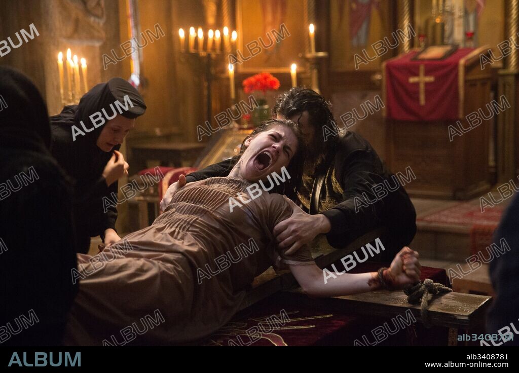 BRITTANY ASHWORTH en THE CRUCIFIXION, 2017, dirigida por XAVIER GENS. Copyright Coproducción Reino Unido-Rumanía; Motion Picture Capital / P.