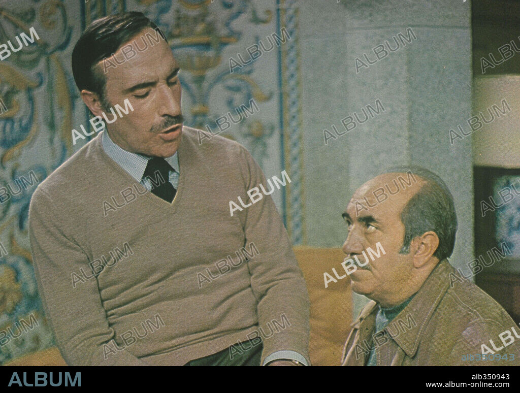 ANTONIO FERRANDIS y JOSE "SAZA" SAZATORNIL en LA ESCOPETA NACIONAL, 1978, dirigida por LUIS GARCIA BERLANGA. Copyright IN-CINE, S.A.