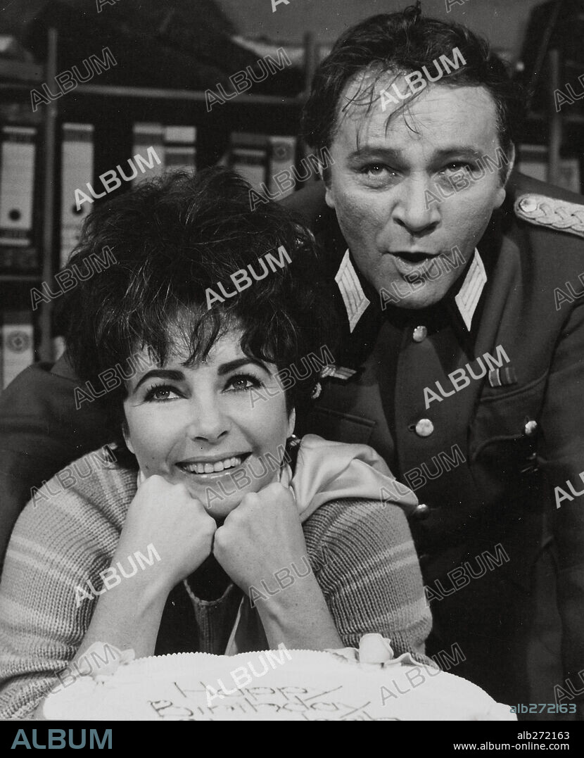 ELIZABETH TAYLOR y RICHARD BURTON.