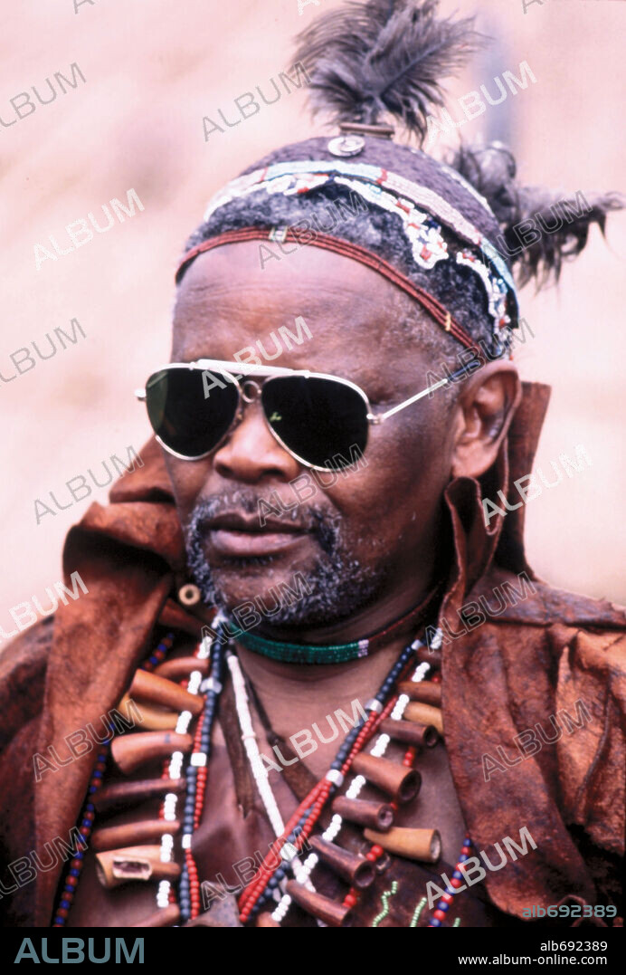 SOÑÉ CON ÁFRICA, 2000 (I DREAMED OF AFRICA), dirigida por HUGH HUDSON. Copyright COLUMBIA PICTURES.