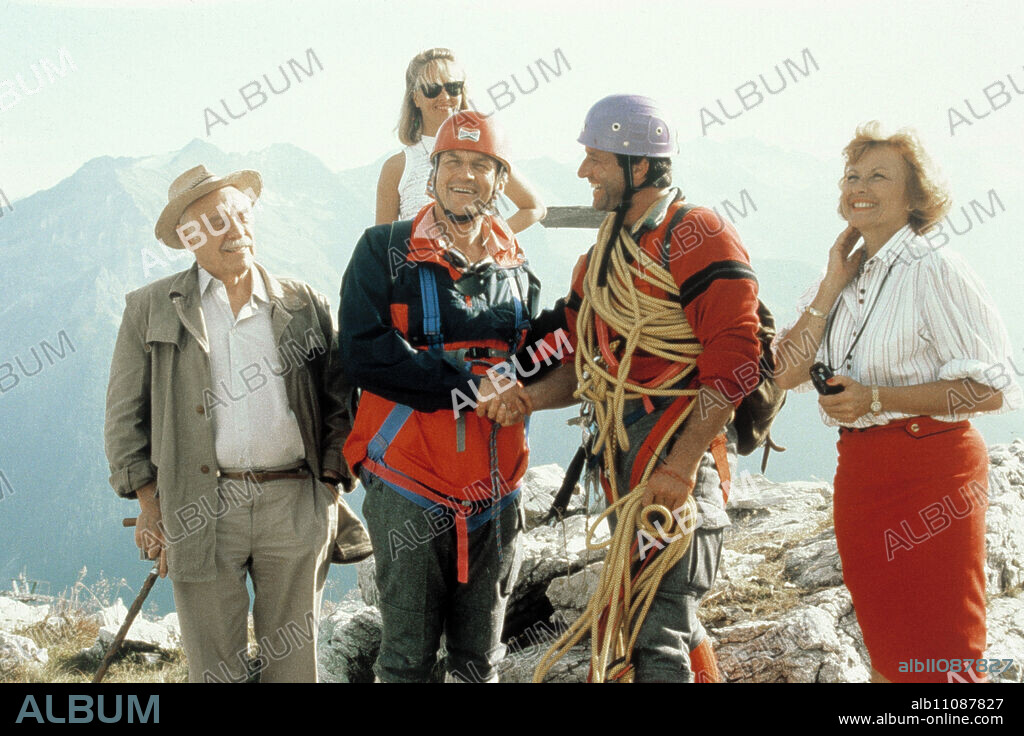 THE PIEFKE SAGA (2) / The Animation / D 1990 / Wilfried Dotzel / Scene with the Sattmanns: Heinrich (FERDINAND DUX), Sabine (SABINE CRUSO), Karl-Friedrich (DIETRICH MATTAUSCH), Thomas Rotterhof (LUDWIG DORNAUER) and Elsa (BRIGITTE GROTHUM).