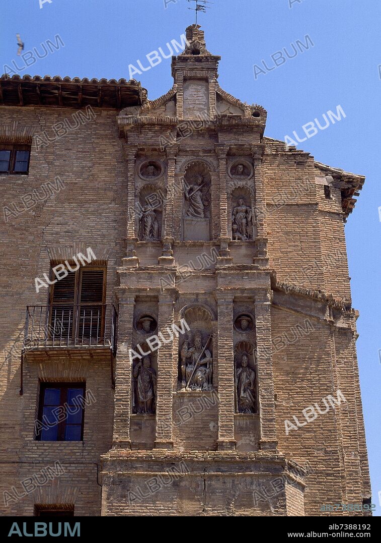 FACHADA PRINCIPAL DEL PALACIO EPISCOPAL - FACHADA RETABLO - SIGLO XVI - RENACIMIENTO ESPAÑOL  - FOTO AÑOS 90.