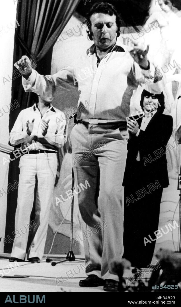 El Lebrijano (Juan Peña Fernández) bailando. Festival de Cante de las Minas, La Unión, Murcia. 1981.