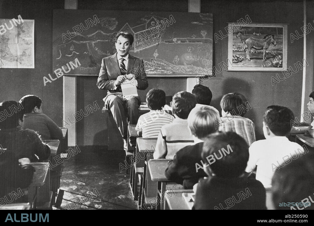 CANTINFLAS in THE PROFESSOR, 1971 (EL PROFE), directed by MIGUEL M. DELGADO. Copyright POSA FILMS, S.A.