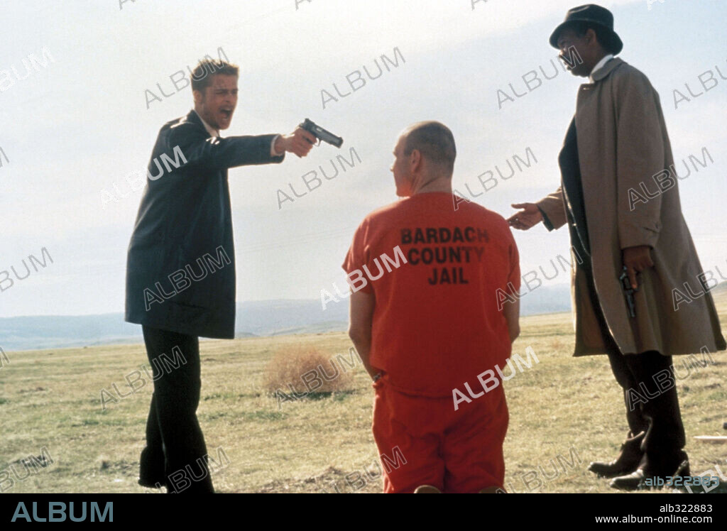BRAD PITT, KEVIN SPACEY y MORGAN FREEMAN en SEVEN, 1995, dirigida por DAVID FINCHER. Copyright NEW LINE CINEMA / SOREL, PETER.