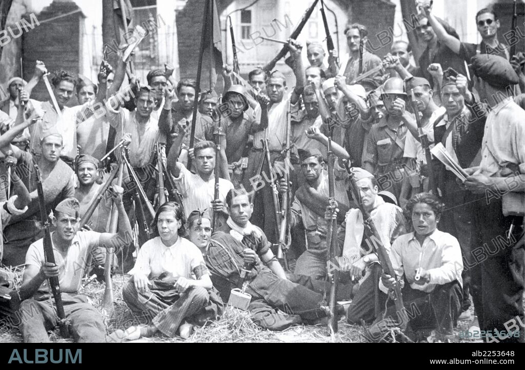 GUERRA CIVIL. ESPAÑA 1936-1939. FRENTE DE TERUEL. TOMA DE SARRION POR LAS TROPAS REPUBLICANAS.