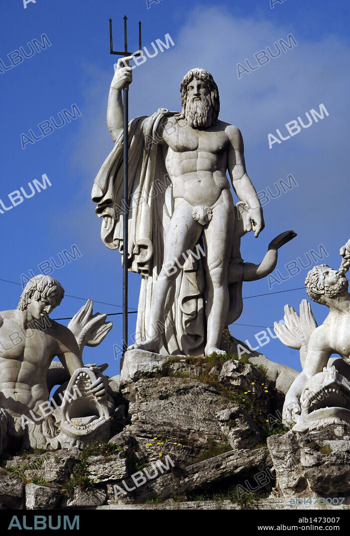 NEPTUNO (el "POSEIDON" griego). Dios romano del mar. FUENTE DE NEPTUNO realizada entre 1814 y 1823 por Giuseppe Valadier y Giovanni Ceccarini. Plaza del Popolo ROMA. Italia.