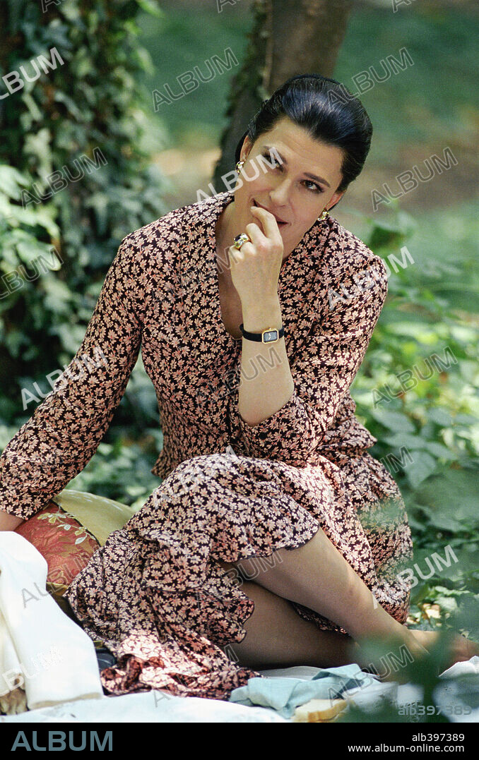 FANNY ARDANT dans CALLAS FOREVER, 2002, réalisé par FRANCO ZEFFIRELLI. Copyright MEDUSA FILM/CATTLEY/GALFIN BABE/FRANCE 2 /ALQUIMIA CINEMA.