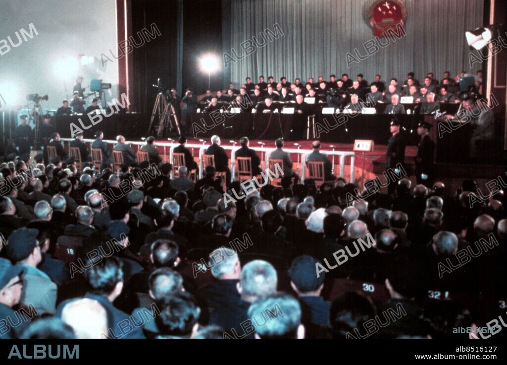 ©SCANPIX SWEDEN, 1981.. De fyras gäng åtalas i Kina.. Maos änka Jiang Qing, samt medlemmarna av De fyras gäng åtalas i Kina.. Foto: Scanpix. Code: 20360.