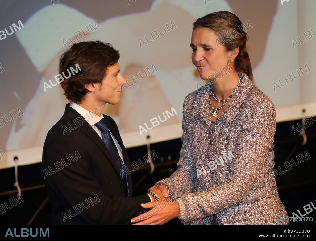 MADRID.. 29-10-2013-  entrega de medallas al merito deportivo por parte de la infanta elena y el ministro wert. En la imagen Rodrigo García Millán.  FOTO..JAIME. GARCIA....ARCHDC....en la imagen con el viudo de maria de villota.