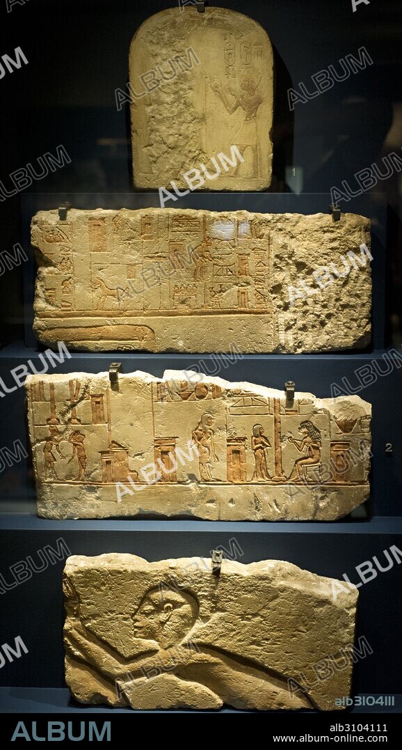 Arte Egipcio. Egipto. Periodo Amarna (hacia 1372-1343 a. C.). Fragmentos de pared con relieves. Tell el-Amarna. Museo del Mediterráneo y Antigüedades del Oriente Próximo (Museum of Mediterranean and Near Eastern Antiquities). Estocolmo. Suecia.