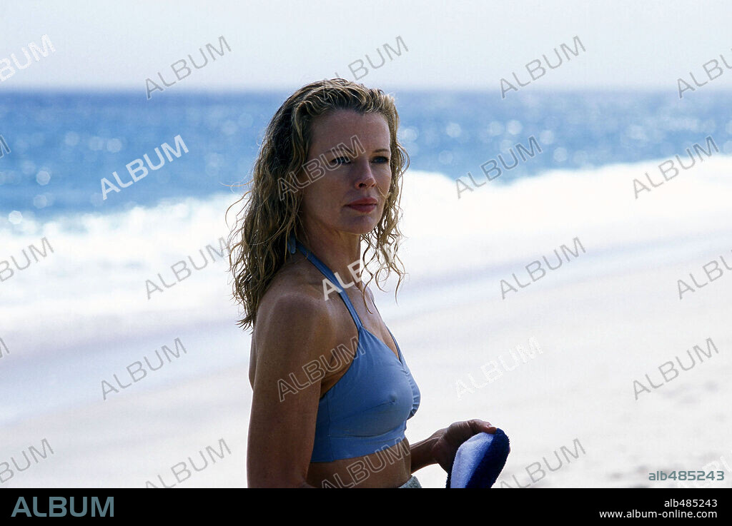 KIM BASINGER en DOOR IN THE FLOOR [UNA MUJER DIFICIL], 2004 (THE DOOR IN THE FLOOR), dirigida por TOD WILLIAMS. Copyright FOCUS FEATURES.
