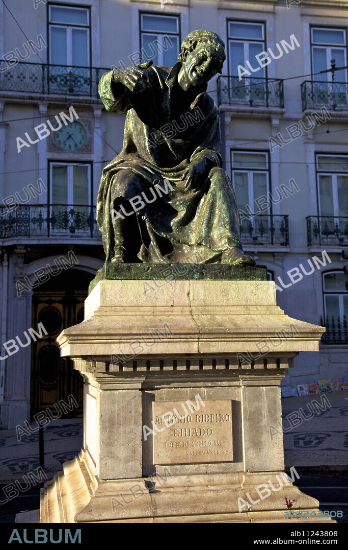 Statue of Antonio Ribeiro Chiado, Chiado Square, Lisbon, Portugal, South West Europe.