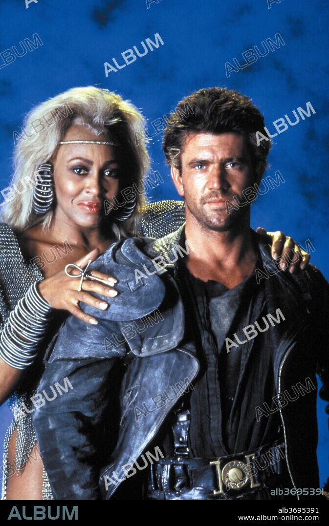 MEL GIBSON und TINA TURNER in MAD MAX - JENSEITS DER DONNERKUPPEL, 1985 (MAD MAX III: BEYOND THUNDERDOME), unter der Regie von GEORGE MILLER. Copyright WARNER BROTHERS.