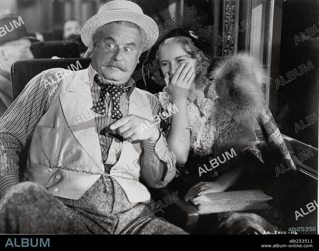 ALAN HALE and BARBARA STANWYCK in STELLA DALLAS, 1937, directed by KING VIDOR. Copyright UNITED ARTISTS.