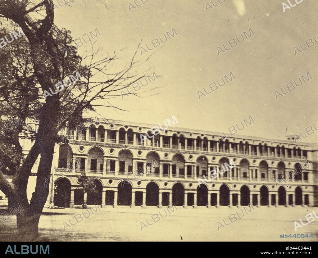 Palais de Kasr el Nil (au Caire), Henry Cammas (French, 1813 - 1888), André Lefèvre (French, 1834 - 1904), Henry Cammas (French, 1813 - 1888), Paris, France, negative 1859 - 1860, print 1862, Albumen silver print from a waxed paper negative, 8.5 × 11 cm (3 3/8 × 4 5/16 in.).