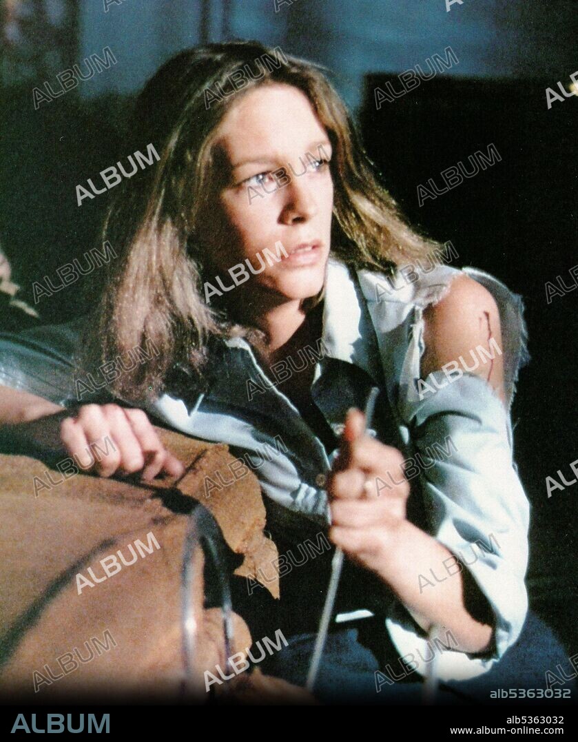 JAMIE LEE CURTIS in HALLOWEEN, 1978, directed by JOHN CARPENTER. Copyright FALCON INTERNATIONAL.