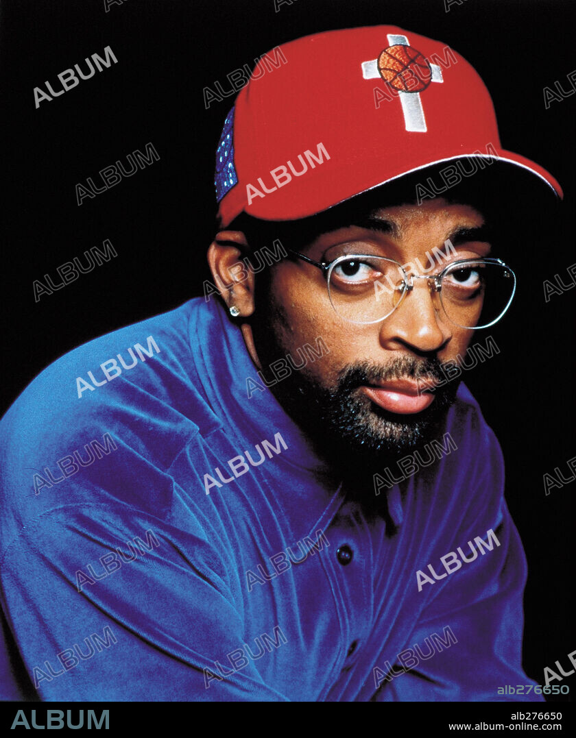 SPIKE LEE in HE GOT GAME, 1998, directed by SPIKE LEE. Copyright TOUCHSTONE PICTURES.