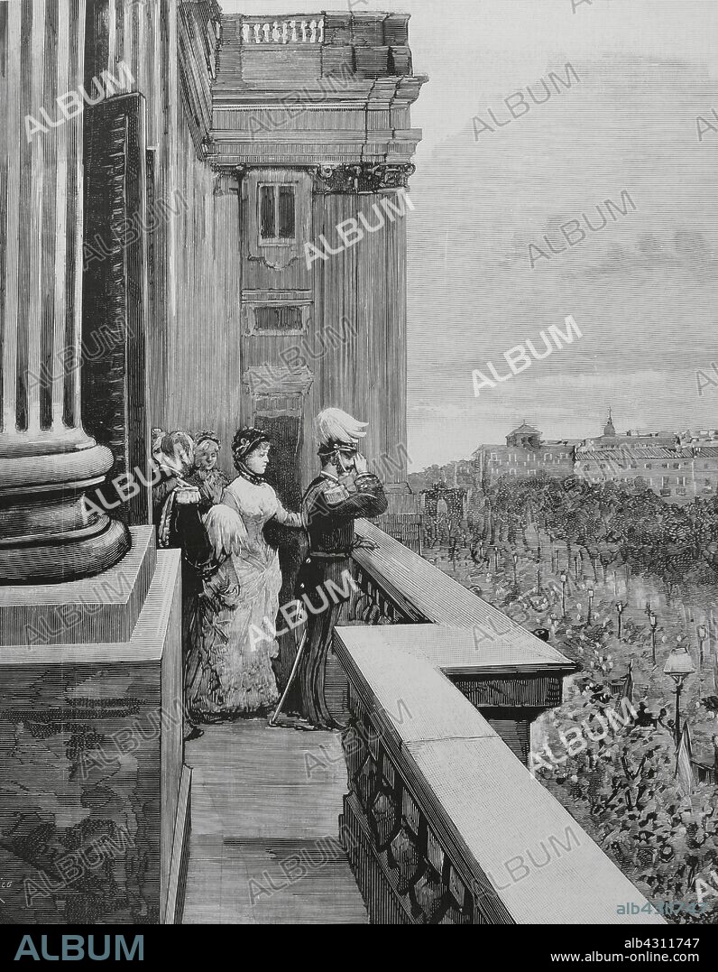 España. Madrid. El rey Alfonso XII (1857-1885) entusiastamente aclamado, saluda al pueblo desde el balcón de Palacio (2 de octubre de 1883). Dibujo del natural, por Comba. Grabado por Bernardo Rico. La Ilustración Española y Americana, 8 de octubre de 1883.