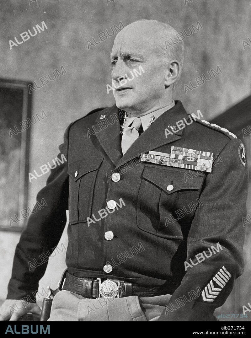 GEORGE C. SCOTT in PATTON, 1970, directed by FRANKLIN J. SCHAFFNER. Copyright 20TH CENTURY FOX.