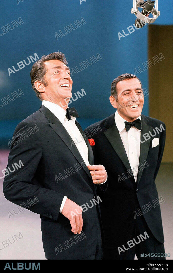DEAN MARTIN und TONY BENNETT in THE DEAN MARTIN SHOW, 1965, unter der Regie von GREG GARRISON. Copyright NBC.