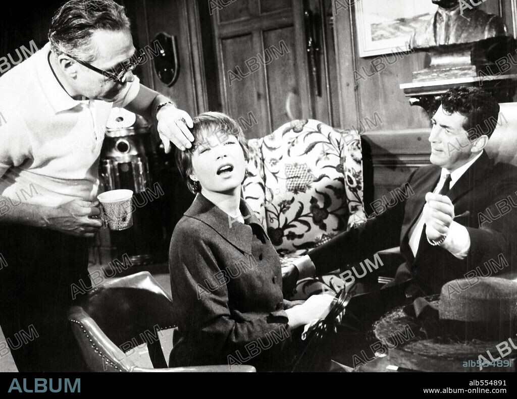 DEAN MARTIN, JOSEPH ANTHONY and SHIRLEY MACLAINE in ALL IN A NIGHT'S WORK, 1961, directed by JOSEPH ANTHONY. Copyright PARAMOUNT PICTURES.