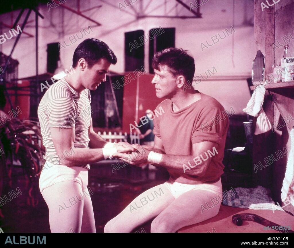 BURT LANCASTER, GINA LOLLOBRIGIDA y TONY CURTIS en TRAPECIO, 1956 (TRAPEZE), dirigida por CAROL REED. Copyright UNITED ARTISTS.