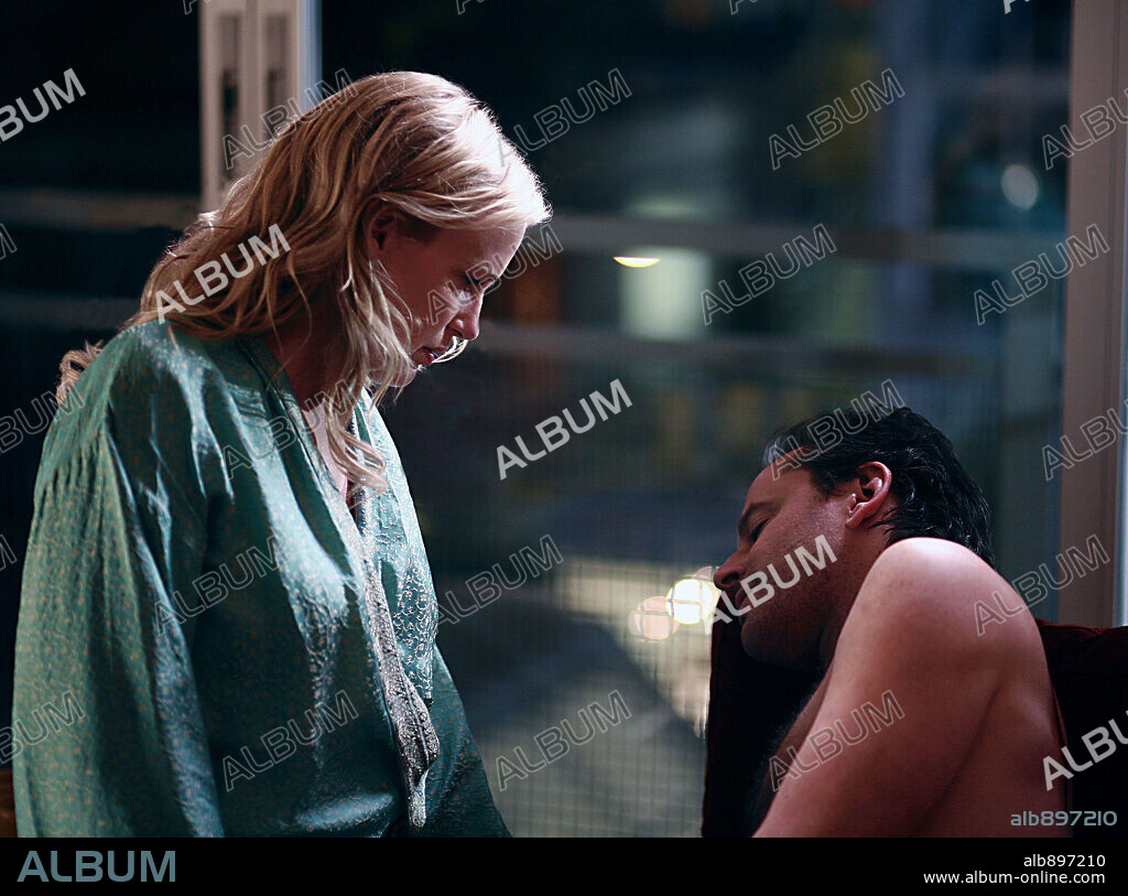 DARYL HANNAH and GIL BELLOWS in FINAL DAYS OF PLANET EARTH, 2006 (FINAL DAYS OF PLANET EARTH-TV), directed by ROBERT LIEBERMAN. Copyright HALLMARK.