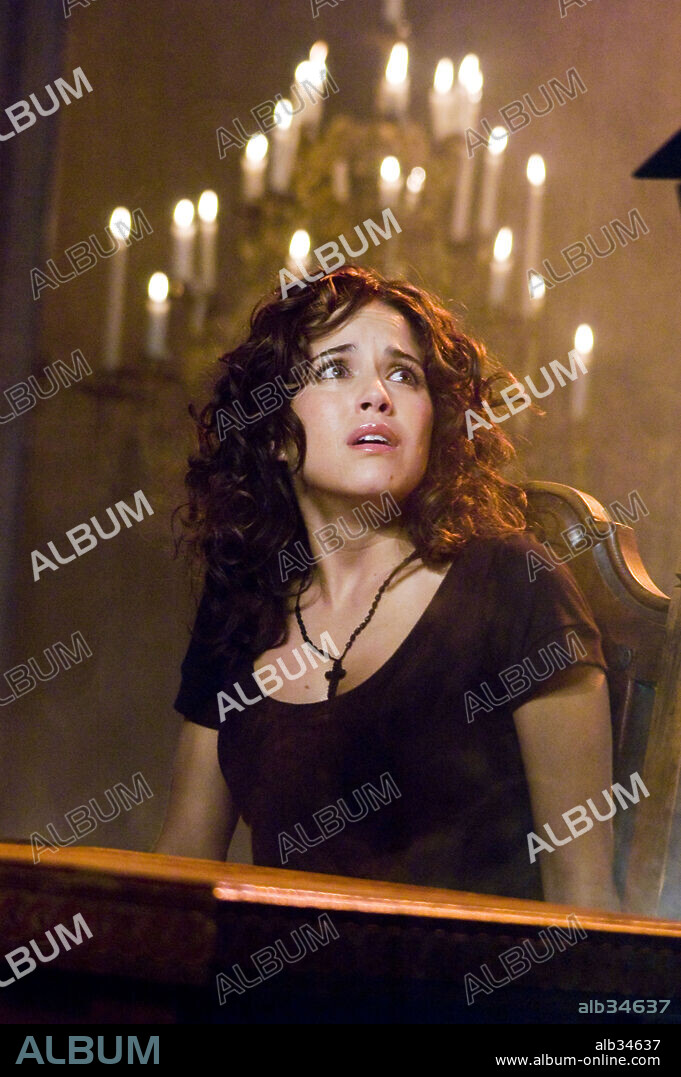 ANA CLAUDIA TALANCON en LLAMADA PERDIDA, 2008 (ONE MISSED CALL), dirigida por ERIC VALETTE. Copyright ALCON ENTERTAINMENT/MISSED CALL PROD./DADAKOWA PICT./ EQUITY / D'ALEMA, GUY.
