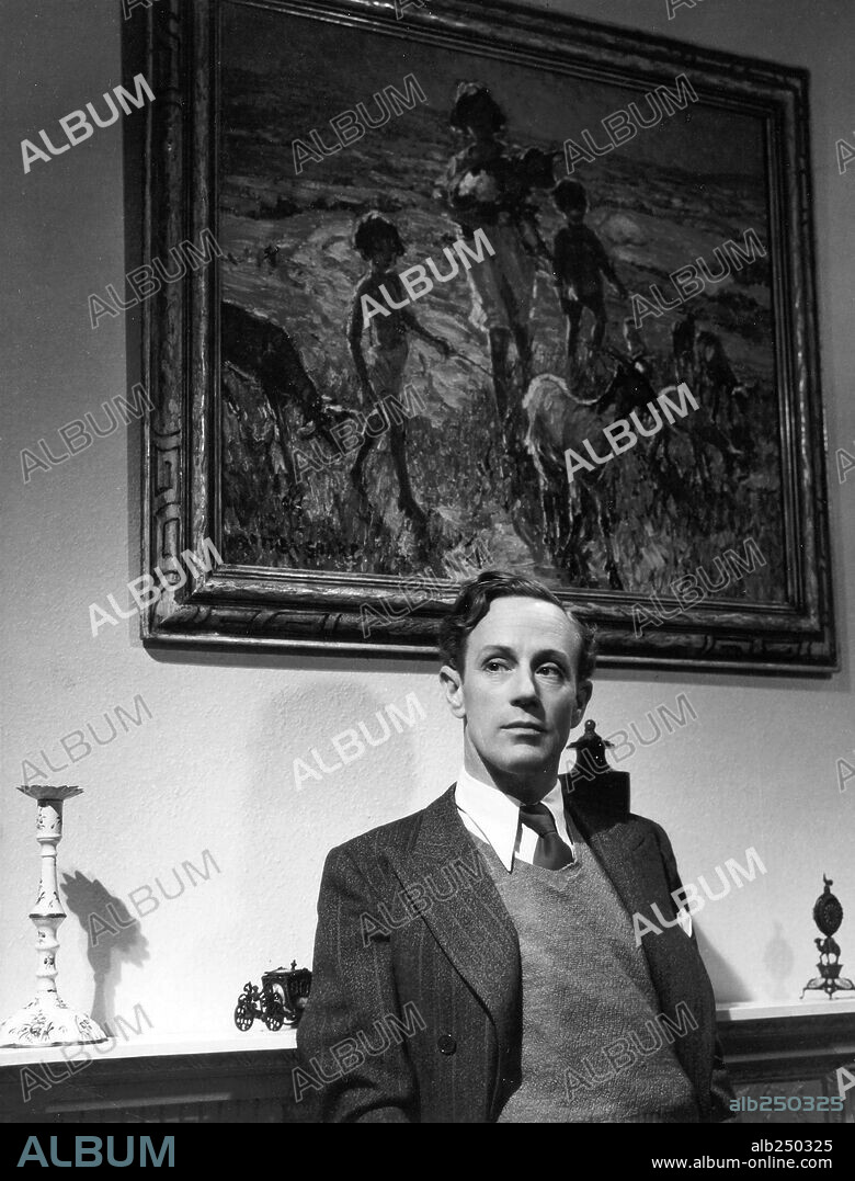 LESLIE HOWARD in PYGMALION, 1938, directed by ANTHONY ASQUITH. Copyright GABRIEL PASCAL.