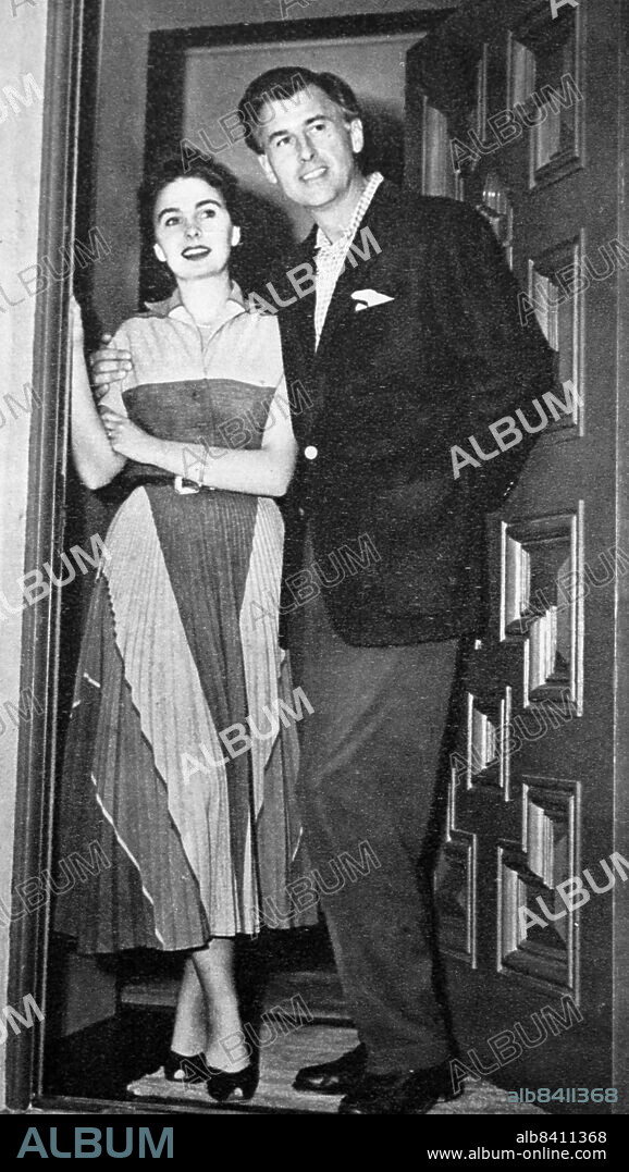 Stewart Granger (born James Lablache Stewart; 6 May 1913 - 16 August 1993) was a British film actor, mainly associated with heroic and romantic leading roles. Jean Merilyn Simmons, OBE (31 January 1929 - 22 January 2010) was a British actress and singer. Stewart Granger and his wife Jean.
