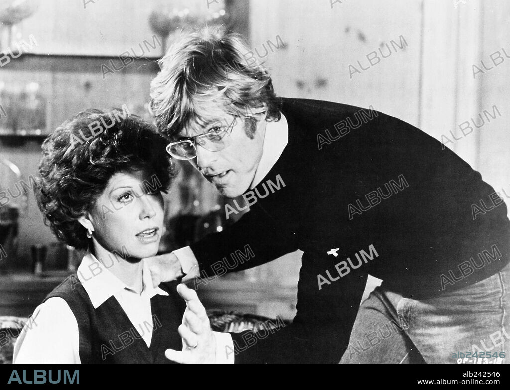 MARY TYLER MOORE y ROBERT REDFORD en GENTE CORRIENTE, 1980 (ORDINARY PEOPLE), dirigida por ROBERT REDFORD. Copyright PARAMOUNT PICTURES.