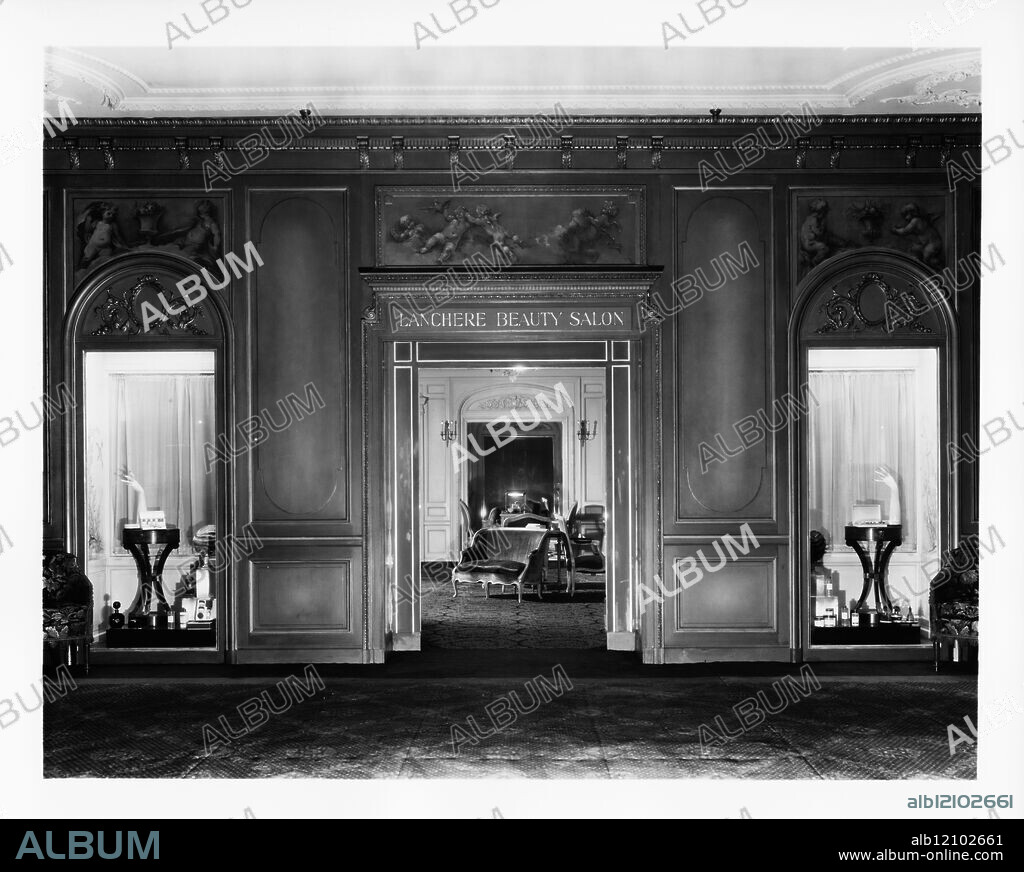 Interior view of the entrance to the Lanchere Beauty Salon inside the Marshall Field & Company department store in Chicago, Illinois, October 4, 1932. Photographed for Marshall Field & Company.