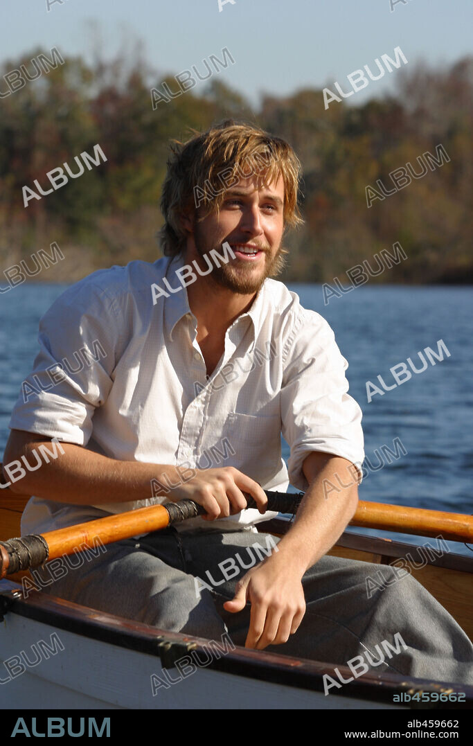 RYAN GOSLING in THE NOTEBOOK, 2004, directed by NICK CASSAVETES. Copyright NEW LINE CINEMA / MOSELEY, MELISSA.