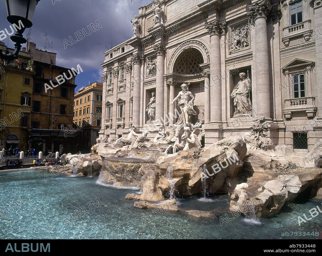 NICOLA SALVI 1697-1751 Y PIETRO BRACCI. FONTANA DE TREVI ADOSADA AL PALACIO POLI - SIGLO XVIII - FOTO AÑOS 90.