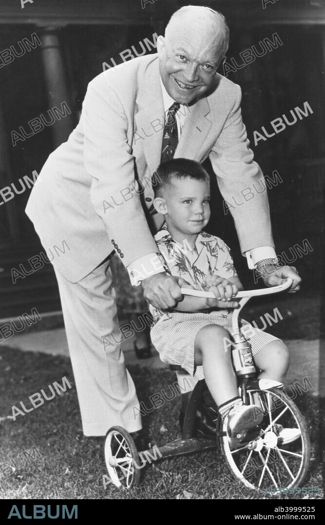 General Dwight D Eisenhower with grandson David at Fort Sheridan, Illinois, USA, 1952. Fort Sheridan was an army base on the shores of Lake Michigan just north of Chicago. Eisnhower's son, then a major, was based there at the time.