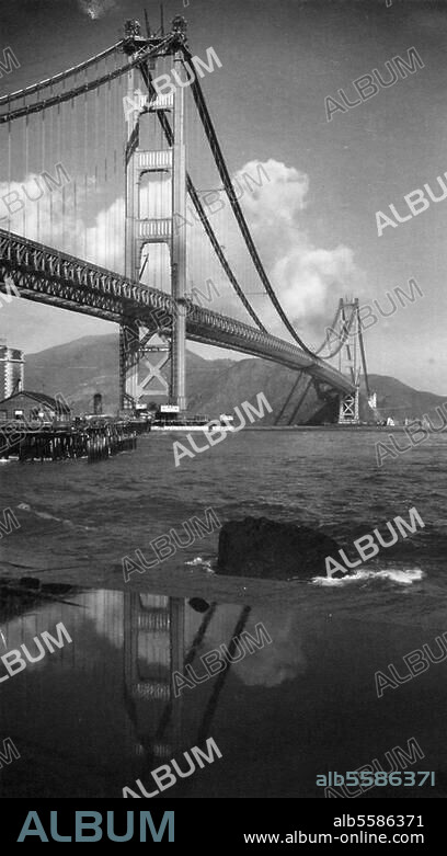 San Francisco (USA), Golden Gate Bridge (1937 erbaut; Länge 2,6 km, Spannweite 1,3 km). Ansicht. Foto, um 1940.