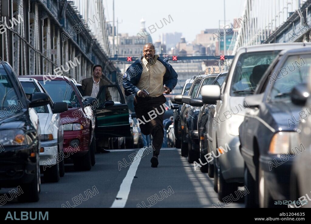 DENZEL WASHINGTON en ASALTO AL TREN PELHAM 123, 2009 (THE TAKING OF PELHAM 1 2 3), dirigida por TONY SCOTT. Copyright COLUMBIA PICTURES.