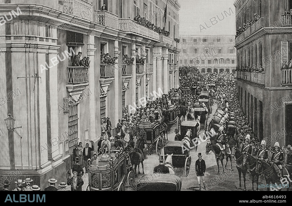 Guerra de Independencia de Cuba (1895-1898). Cuba. La Habana. Manifestación de duelo con motivo del entierro de las víctimas del "Maine" el 16 de febrero de 1898, tras la explosión que tuvo lugar el 15 de febrero en el puerto de La Habana. El hecho, ocurrido durante la guerra de independencia cubana, sirvió de pretexto a los Estados Unidos para declarar la guerra a España. Grabado por Matute. La Ilustración Española y Americana, 1898.