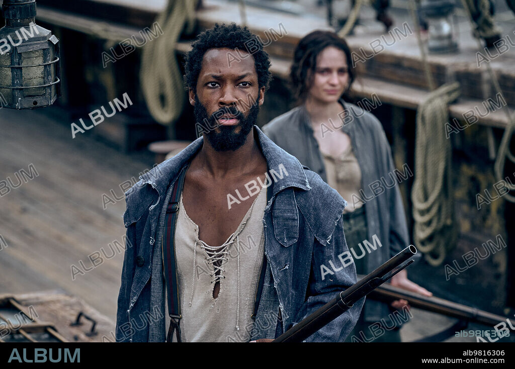 AISLING FRANCIOSI und COREY HAWKINS in THE LAST VOYAGE OF THE DEMETER, 2023, unter der Regie von ANDRE OVREDAL. Copyright Universal Pictures / Amblin Partners.